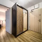 Czartoryskiego Cosy By Bookinghost Apartamento *