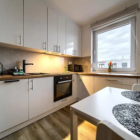 Czartoryskiego Cosy By Bookinghost * ヴロツワフ